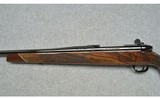Weatherby ~ Mark V ~ .257 Wby Mag - 7 of 10