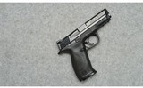 Smith & Wesson ~ M&P 40 ~ 40 S&W - 1 of 2