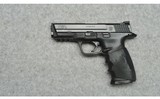 Smith & Wesson ~ M&P 40 ~ 40 S&W - 2 of 2