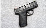 Smith & Wesson ~ M&P 40 Shield Performance Center ~ .40 S&W - 1 of 2