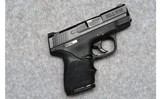 Smith & Wesson ~ M&P40 Shield ~ .40 S&W - 1 of 2