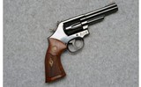 Smith & Wesson ~ 19-9 ~ 357 Mag - 1 of 2