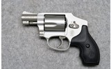 Smith & Wesson ~ 642-2 ~ .38 SPL+P - 2 of 2
