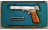 Smith and Wesson ~ Model 41 ~ .22LR - 3 of 6