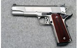 Smith & Wesson ~ SW1911 ~ .45 AUTO - 3 of 4