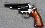 Smith & Wesson ~ 19-3 Texas Rangers ~ .357 Mag - 2 of 4