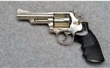 Smith & Wesson ~ 19-5 ~ .357 Magnum - 2 of 2