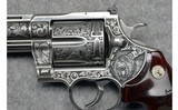 Colt ~ Anaconda Davidson's Engraved Grizzly ~ .44 Magnum - 8 of 11