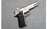 Smith and Wesson ~ 4506-1 ~ .45 Auto