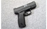 Springfield Armory ~ XDM 40 ~ .40 S&W - 1 of 2