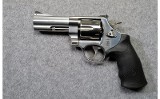 Smith and Wesson ~ Model 610-3 Stainless ~ 10mm
