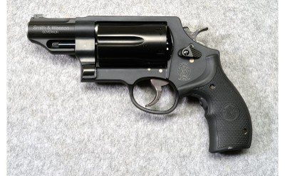 Smith and Wesson ~ Governor ~ 45 colt/45acp/.410
