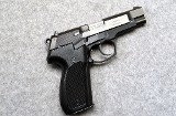 Walther ~ P88 ~ 9mm - 1 of 7