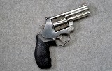 Smith & Wesson ~ 686-6 ~ .357 Magnum
