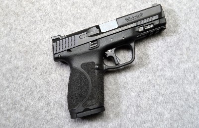 Smith & Wesson ~ M&P9 M2.0 ~ 9mm