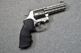 Smith & Wesson ~ 686-6 ~ .357 Magnum - 1 of 2