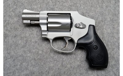 Smith & Wesson 642-1 Airweight ~.38 SPL +P - Image 2 of 2