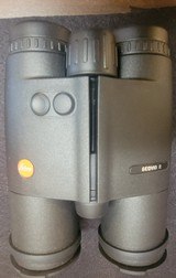 Lieca-10x42-rangefinding-binoculars - 1 of 7