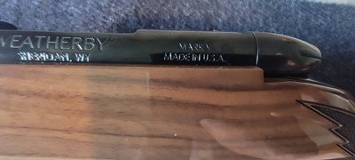 NIB Weatherby Mark V Deluxe Varmintmaster 224 Weatherby Magnum - Image 7 of 8