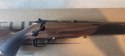 NIB Weatherby Mark V Deluxe Varmintmaster 224 Weatherby Magnum - Image 2 of 8