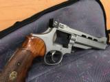 Smith and Wesson Grand Master Deluxe by Power Custom
- 5 of 6