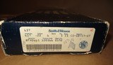 No dash - Smith & Wesson model 617 - NIB - 14 of 14