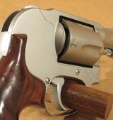 Smith & Wesson model 649 - 4 of 13