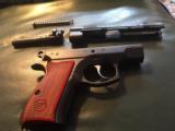 CZ 75 D PCR COMPACT 9mm AS NEW
- 5 of 6