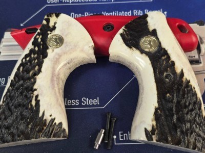 COLT PYTHON GENUINE STAG GRIPS - Image 1 of 15
