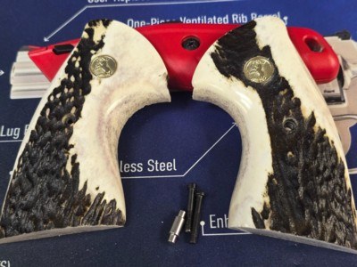 COLT PYTHON GENUINE STAG GRIPS - Image 2 of 15