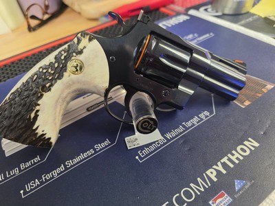 COLT PYTHON GENUINE STAG GRIPS - Image 6 of 15