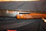 Beautiful "Custom Deluxe" Model 12 Winchester Vent Rib 12 Ga Double Bead Trap
- 4 of 8