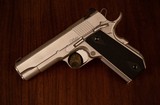 Dan Wesson Valor 45acp bob tail grip - 1 of 2