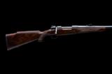 Holland & Holland Model De Luxe Bolt Action .338 Win. Mag.
- 1 of 8