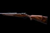 Holland & Holland Model De Luxe Bolt Action .338 Win. Mag.
- 3 of 8