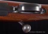 Winchester Pre-64 M70 Super Grade, .220 Swift FACTORY 99%+
- 19 of 21
