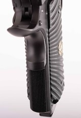 Wilson Combat 9mm – SENTINEL LIGHTWEIGHT, AS NEW, 2013, vintage firearms inc - 7 of 11