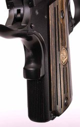 Wilson Combat 9mm – SENTINEL LIGHTWEIGHT, 99%, NIGHT SIGHTS, vintage firearms inc - 9 of 11