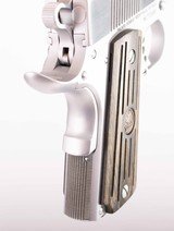 Wilson Combat .45acp – SENTINEL, STAINLESS, AS NEW, vintage firearms inc - 8 of 11