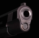 Wilson Combat 9mm – CLASSIC, CUSTOM ORDER, HIGH POLISH BLUE, WOW! - 4 of 11
