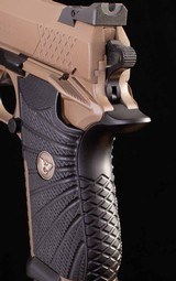 Wilson Combat EDC X9 – NEW, CUSTOM ORDER, FDE, 18 +1, AMBI SAFETY, vintage firearms inc - 9 of 13
