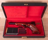 Browning Medalist .22lr – MINT W/CASE, ACCESSORIES, SHIPPING SLEEVE, vintage firearms inc - 1 of 15