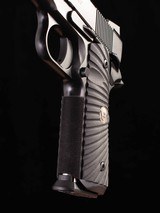 Wilson Combat .45 – TACTICAL CARRY PROFESSIONAL, AS NEW, vintage firearms inc - 11 of 12