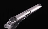 Wilson Combat .45 ACP - 1911 PROFESSIONAL, STAINLESS STEEL, AS NEW! - 4 of 18
