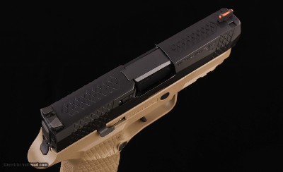 Wilson Combat 9mm - SIG SAUER P320 CARRY, ACTION TUNE, STRAIGHT TRIGGER, vintage firearms - Image 4 of 16