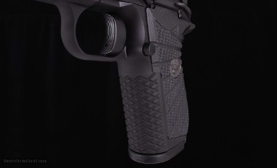 Wilson Combat 9mm – EDC X9L, VFI SIGNATURE, BLACK EDITION, LIGHTRAIL, vintage firearms - Image 9 of 18