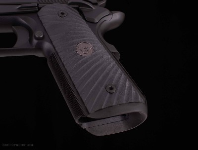 Wilson Combat 9mm - SENTINEL PROFESSIONAL, VFI SIGNATURE, BLACK EDITION, vintage firearms - Image 19 of 21