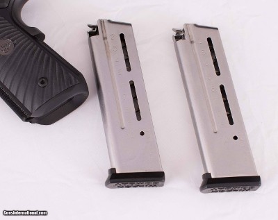 Wilson Combat 9mm - SENTINEL PROFESSIONAL, VFI SIGNATURE, BLACK EDITION, vintage firearms - Image 20 of 21