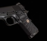 Wilson Combat .45 acp – TACTICAL CARRY COMPACT, MAGWELL, 4” BARREL, vintage firearms inc - 12 of 16