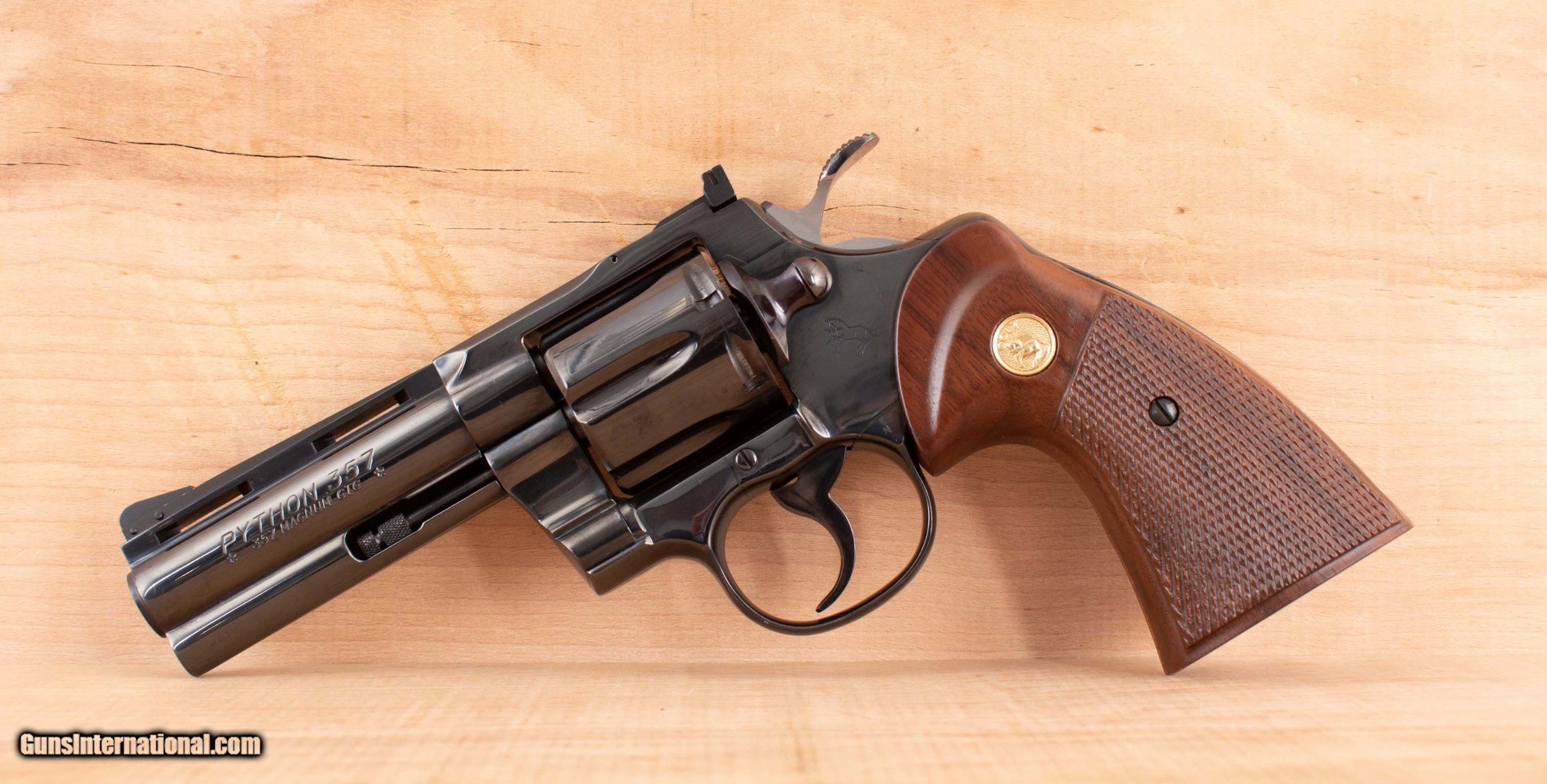 Colt Python, 1978, .357mag - COLT ROYAL BLUE, MIRROR BORE, TARGET GRIPS ...
